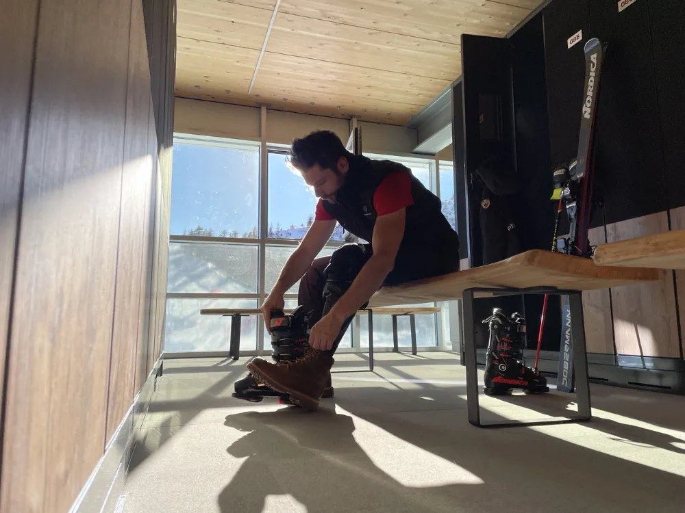 Ogrzewane szafki do przechowywania sprzętu narciarskiego w Daolasa